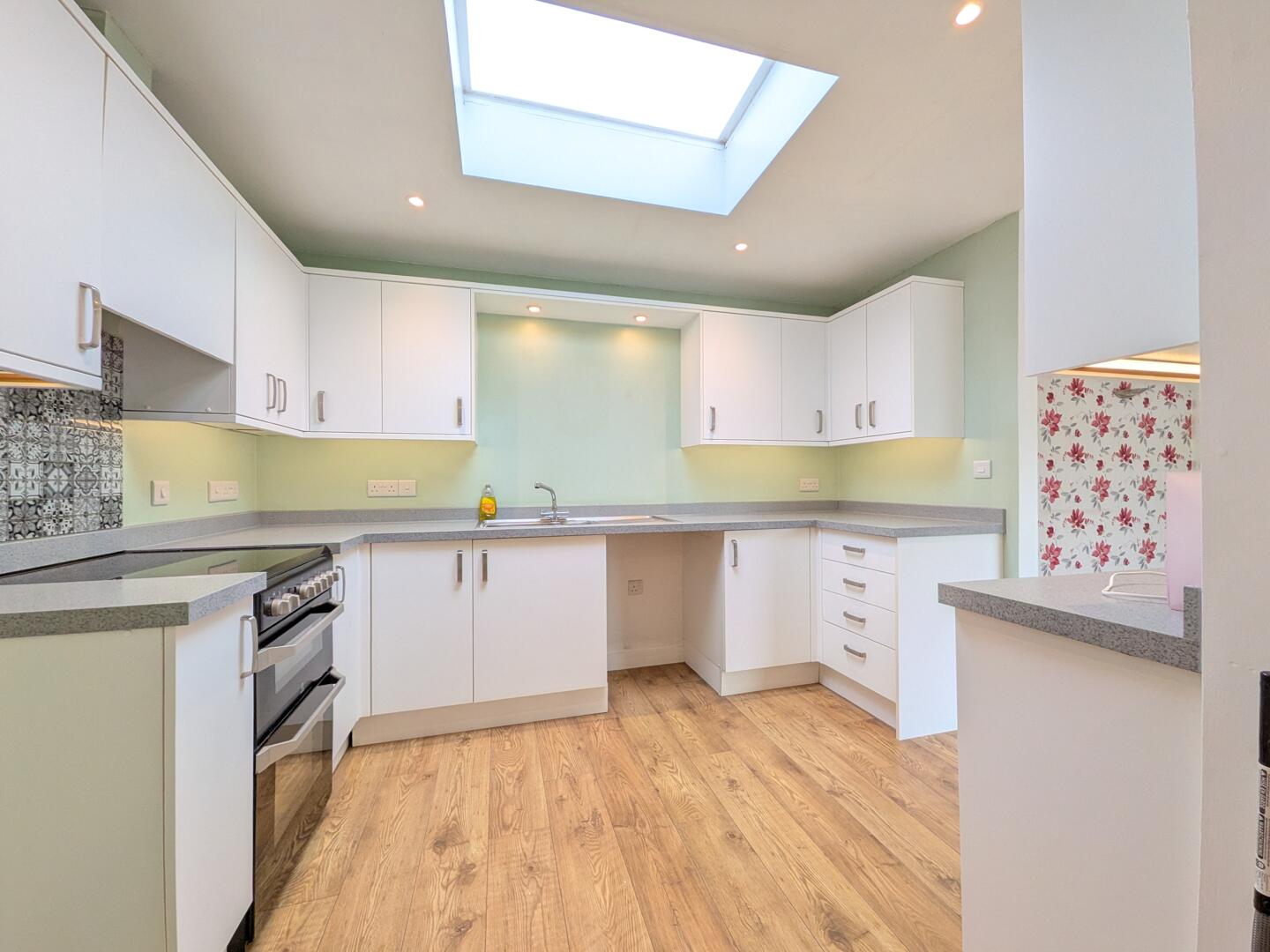 3 bed property in Trevelyan Road, Redruth